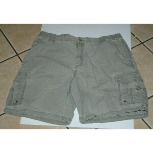 Rustic Ridge cargo shorts mens 39 x 9 brown checkered